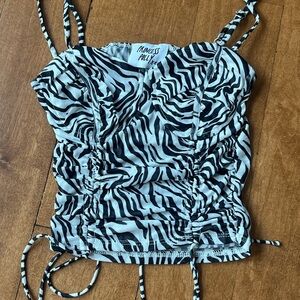 Princess Polly zebra top